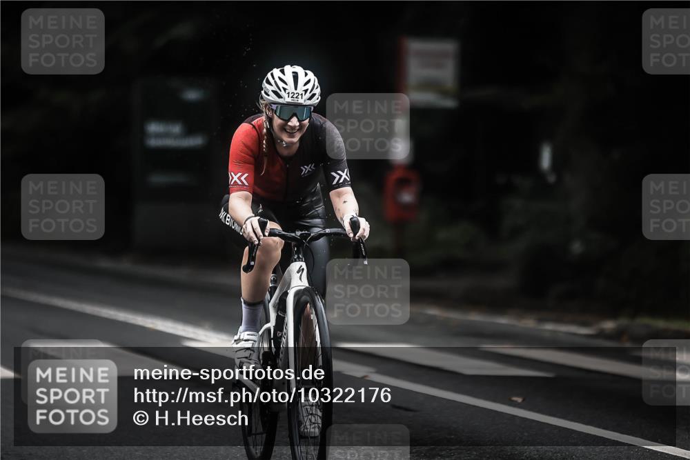 13.09.2026 - Stadtparktriathlon H.Heesch http://msf.ph/oto/10322176 13.09.2026 13:07:53 Radfahren 1221, 1249, 1400, 1428 meine-sportfotos.de