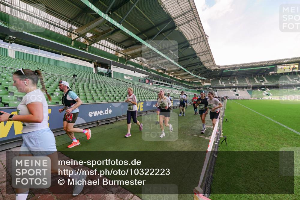13.09.2026 - 21. swb-Marathon Bremen Michael Burmester http://msf.ph/oto/10322223 13.09.2026 13:23:13 Laufen im Stadion 128, 137, 160, 182, 211, 324, 343, 434, 533, 571, 609, 708, 721, 743, 892, 1157, 1178, 1259, 1331, 1417, 1597, 1598, 1657, 1669, 1691, 1729, 1746, 1788, 1883, 2213, 2286, 2290, 2433, 2445, 2475, 2495, 2503, 2504, 2526, 2619, 2632, 2652, 2660, 2685, 2711, 2768, 2936, 2964, 2968, 3252, 3282, 3288, 3289, 3292, 3347, 3351, 3364, 3395, 3423, 3447, 3505, 3530, 3559, 3682, 3727, 3770, 3784, 3819, 4020, 4054, 4231, 4406, 4407, 4431, 4466, 4467, 4584, 1506 meine-sportfotos.de