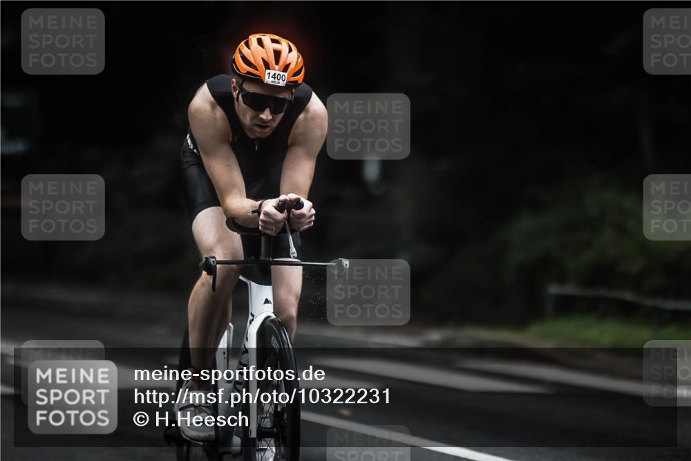 13.09.2026 - Stadtparktriathlon H.Heesch http://msf.ph/oto/10322231 13.09.2026 13:07:56 Radfahren 1221, 1303, 1400, 1418 meine-sportfotos.de