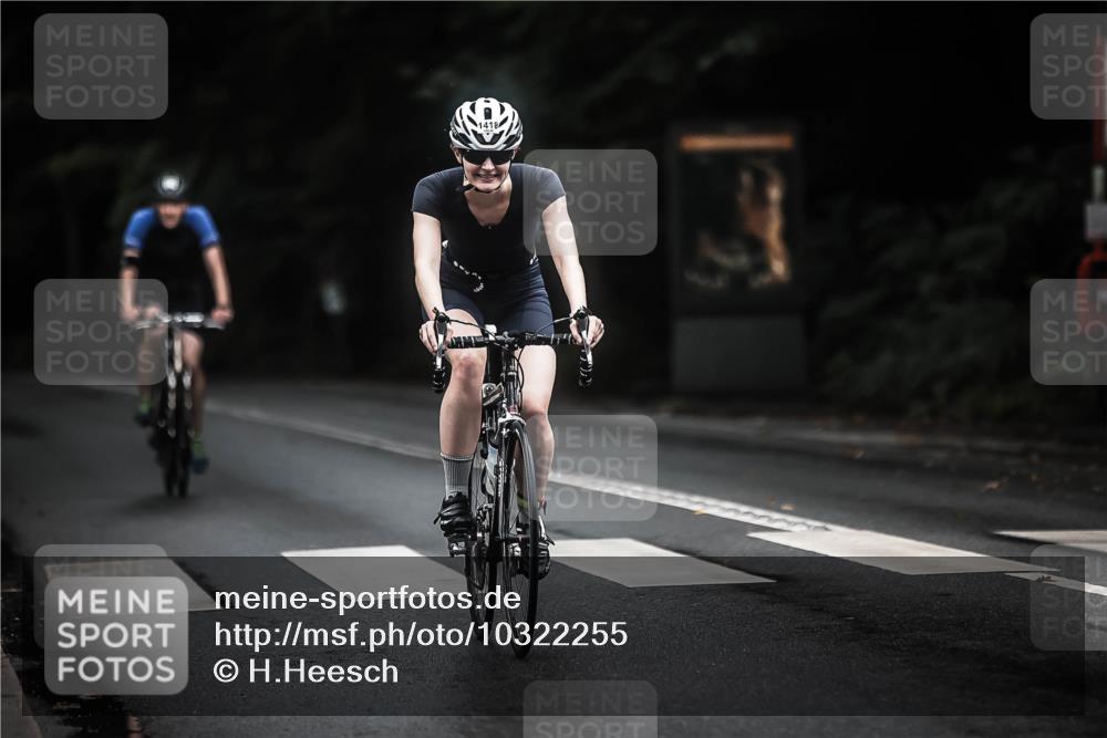 13.09.2026 - Stadtparktriathlon H.Heesch http://msf.ph/oto/10322255 13.09.2026 13:08:00 Radfahren 1303, 1400, 1418 meine-sportfotos.de