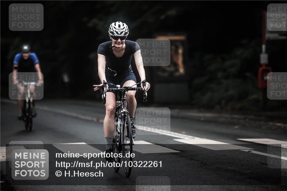 13.09.2026 - Stadtparktriathlon H.Heesch http://msf.ph/oto/10322261 13.09.2026 13:08:00 Radfahren 1303, 1400, 1418 meine-sportfotos.de