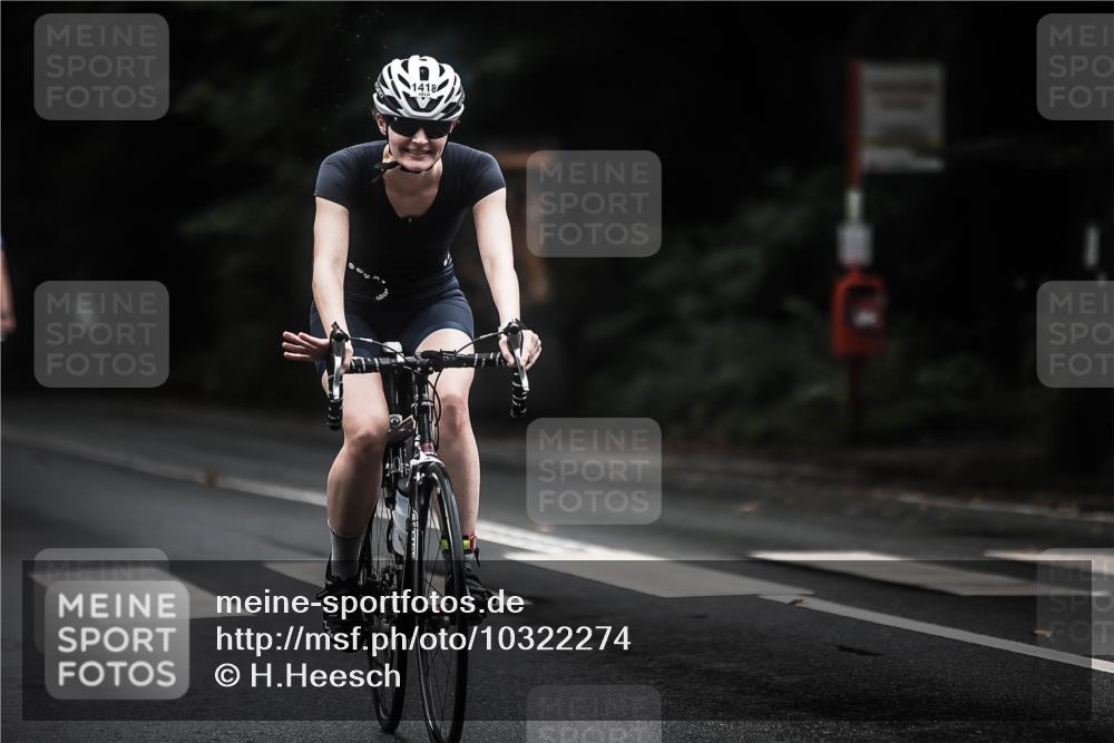 13.09.2026 - Stadtparktriathlon H.Heesch http://msf.ph/oto/10322274 13.09.2026 13:08:01 Radfahren 1303, 1400, 1418 meine-sportfotos.de