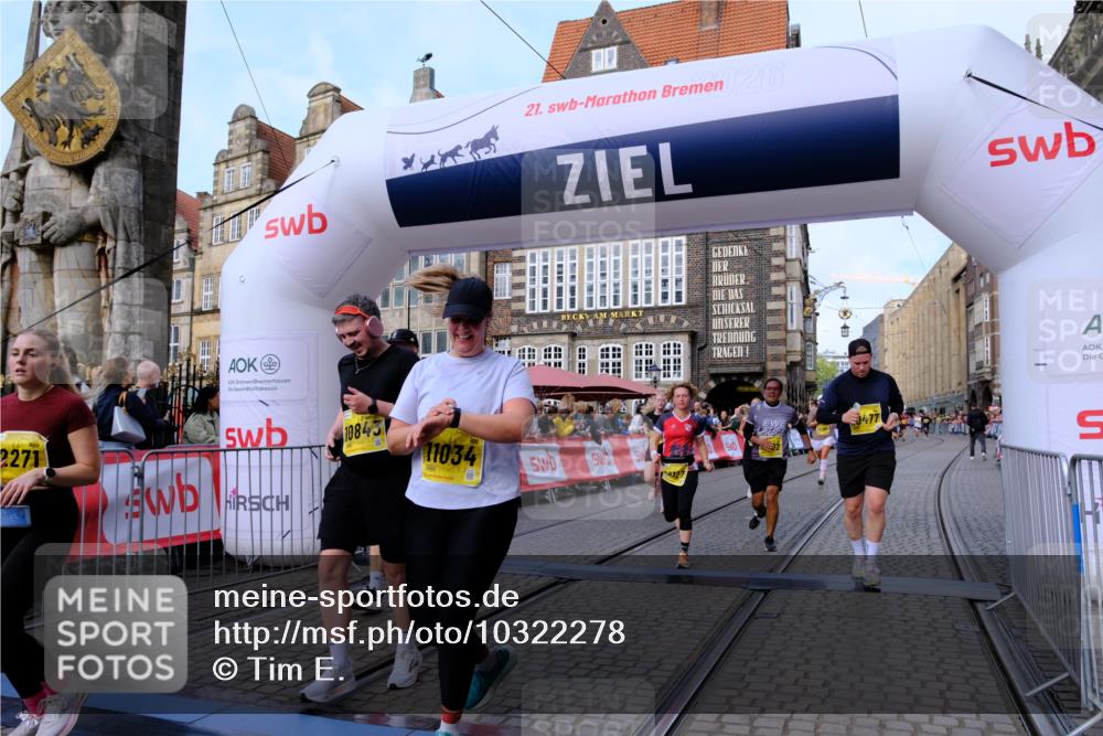 13.09.2026 - 21. swb-Marathon Bremen Tim E. http://msf.ph/oto/10322278 13.09.2026 10:59:17 Ziel 10254, 10383, 10415, 10427, 10477, 10485, 10668, 10787, 10794, 10832, 10843, 10948, 11034, 11267, 11278, 11602, 11913, 12015, 12127, 12130, 12131, 12176, 12200, 12271, 12297, 12414 meine-sportfotos.de