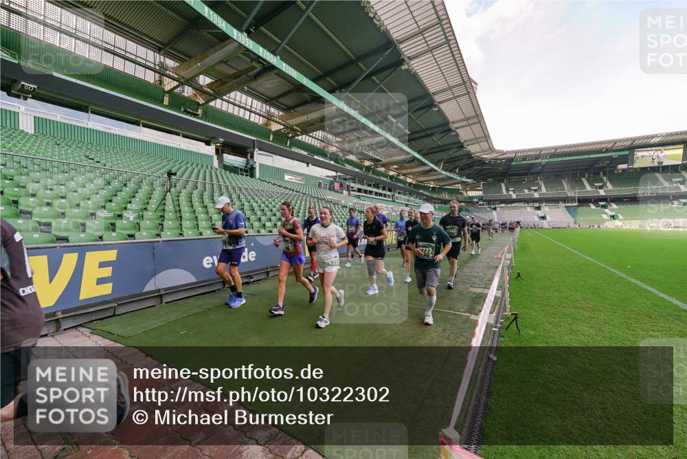 13.09.2026 - 21. swb-Marathon Bremen Michael Burmester http://msf.ph/oto/10322302 13.09.2026 13:23:23 Laufen im Stadion 137, 160, 182, 211, 324, 343, 434, 533, 571, 609, 708, 721, 739, 743, 892, 1157, 1178, 1259, 1273, 1331, 1597, 1598, 1657, 1669, 1691, 1746, 1788, 1883, 1944, 2213, 2252, 2286, 2290, 2433, 2445, 2465, 2475, 2495, 2503, 2504, 2526, 2619, 2632, 2660, 2685, 2711, 2768, 2936, 2964, 2968, 3252, 3282, 3288, 3289, 3292, 3312, 3347, 3351, 3364, 3395, 3423, 3447, 3505, 3530, 3559, 3682, 3727, 3770, 3784, 3819, 4020, 4054, 4231, 4406, 4407, 4431, 4466, 4467, 4584, 1506 meine-sportfotos.de