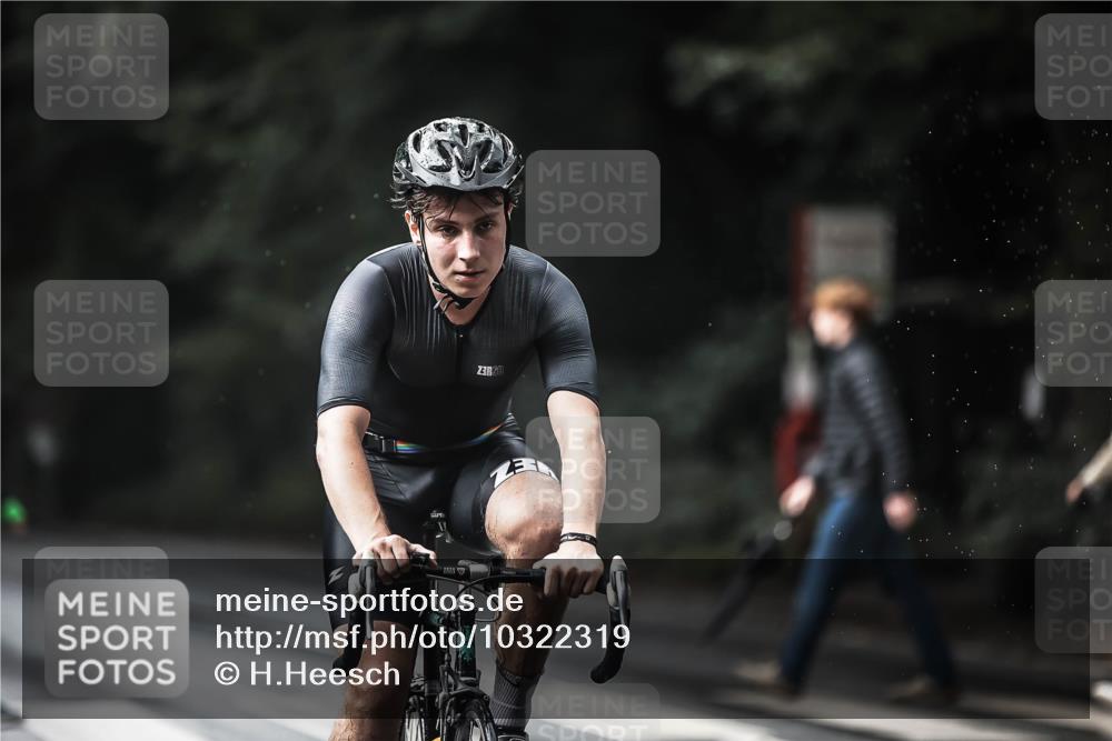 13.09.2026 - Stadtparktriathlon H.Heesch http://msf.ph/oto/10322319 13.09.2026 11:59:11 Radfahren 878, 911, 955, 998, 1024 meine-sportfotos.de