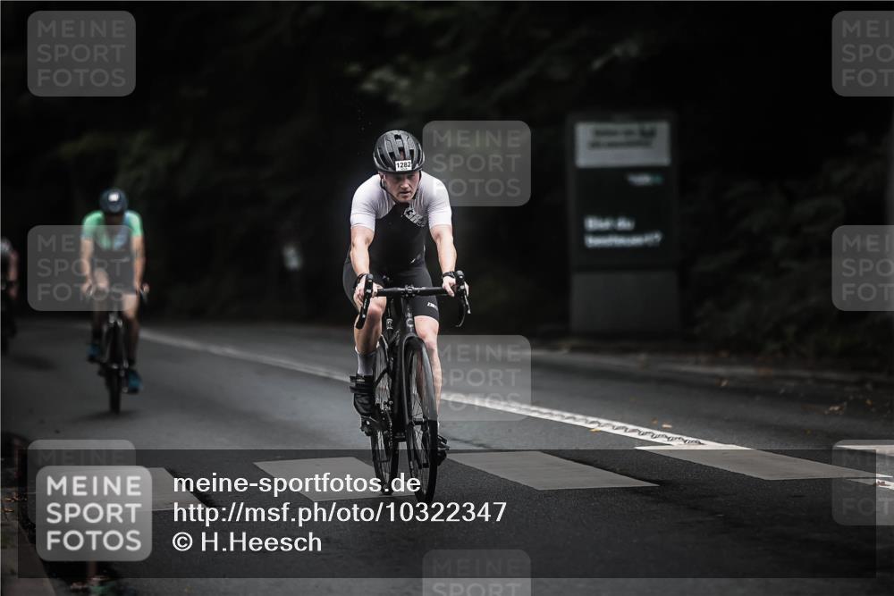 13.09.2026 - Stadtparktriathlon H.Heesch http://msf.ph/oto/10322347 13.09.2026 13:08:11 Radfahren 1228, 1282, 1285, 1307, 1422 meine-sportfotos.de