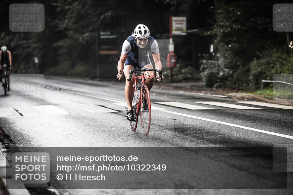 13.09.2026 - Stadtparktriathlon H.Heesch http://msf.ph/oto/10322349 13.09.2026 11:59:28 Radfahren 830, 902, 957, 1035, 1066 meine-sportfotos.de
