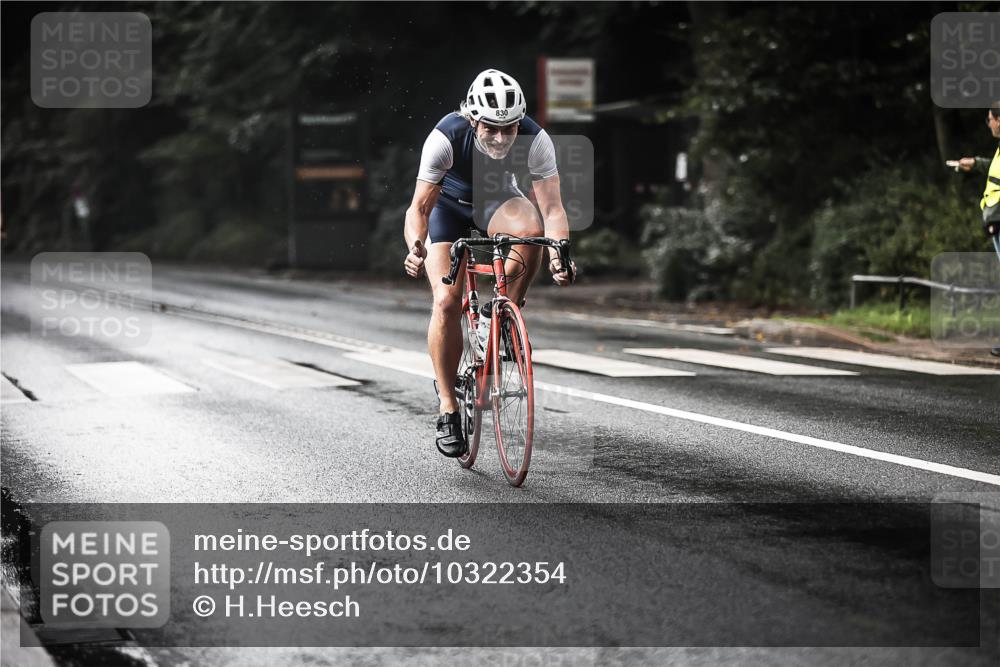 13.09.2026 - Stadtparktriathlon H.Heesch http://msf.ph/oto/10322354 13.09.2026 11:59:28 Radfahren 830, 902, 957, 1035, 1066 meine-sportfotos.de