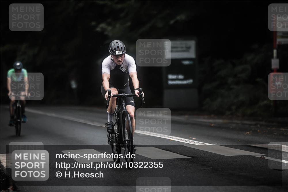 13.09.2026 - Stadtparktriathlon H.Heesch http://msf.ph/oto/10322355 13.09.2026 13:08:11 Radfahren 1228, 1282, 1285, 1307, 1422 meine-sportfotos.de