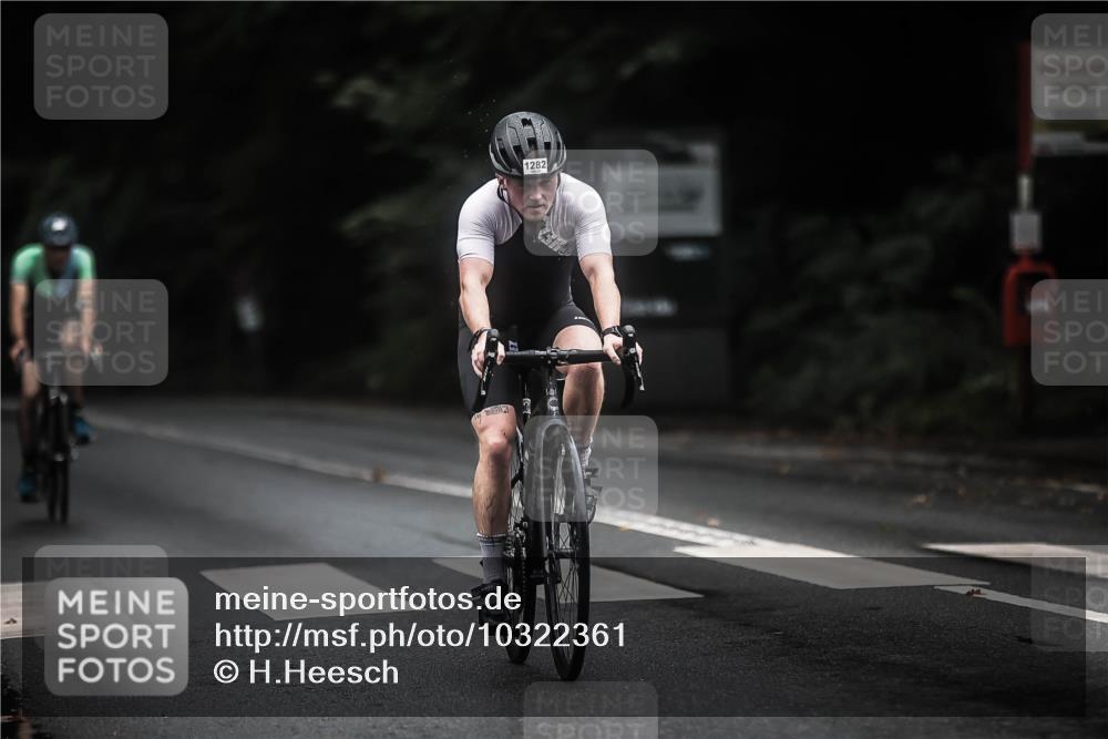 13.09.2026 - Stadtparktriathlon H.Heesch http://msf.ph/oto/10322361 13.09.2026 13:08:11 Radfahren 1228, 1282, 1285, 1307, 1422 meine-sportfotos.de
