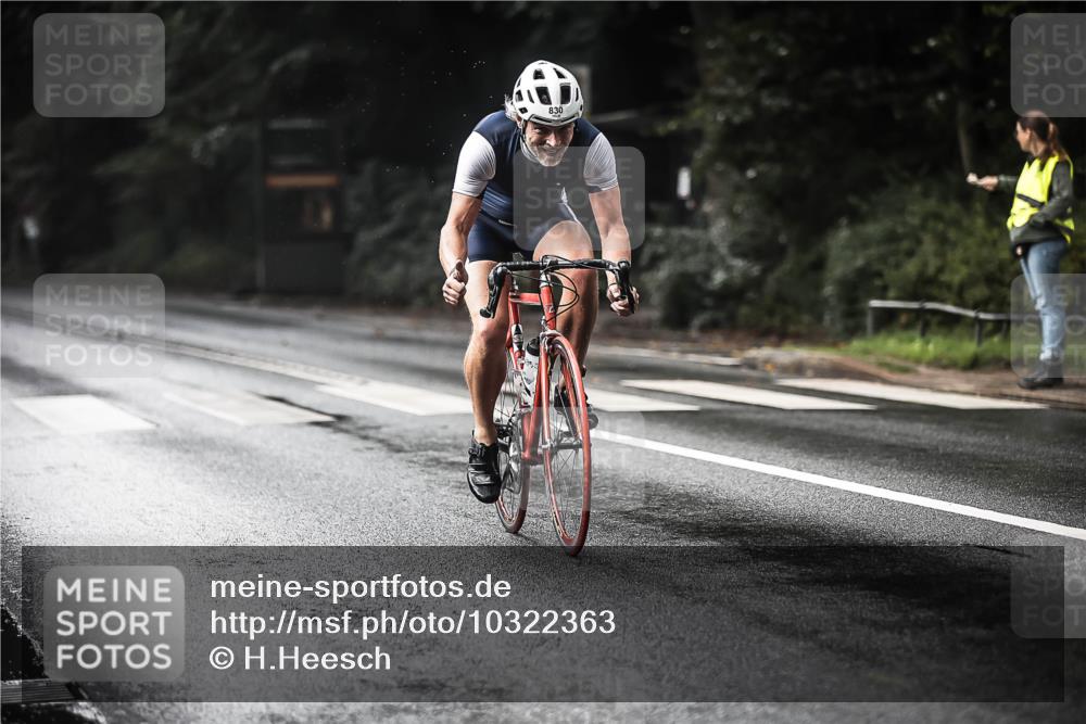 13.09.2026 - Stadtparktriathlon H.Heesch http://msf.ph/oto/10322363 13.09.2026 11:59:28 Radfahren 830, 902, 957, 1035, 1066 meine-sportfotos.de