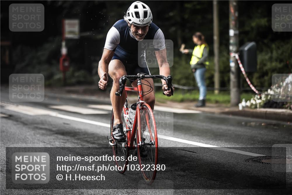 13.09.2026 - Stadtparktriathlon H.Heesch http://msf.ph/oto/10322380 13.09.2026 11:59:28 Radfahren 830, 902, 957, 1035, 1066 meine-sportfotos.de