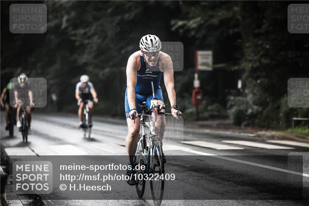 13.09.2026 - Stadtparktriathlon H.Heesch http://msf.ph/oto/10322409 13.09.2026 11:59:31 Radfahren 830, 851, 902, 957, 971, 1035, 1066 meine-sportfotos.de