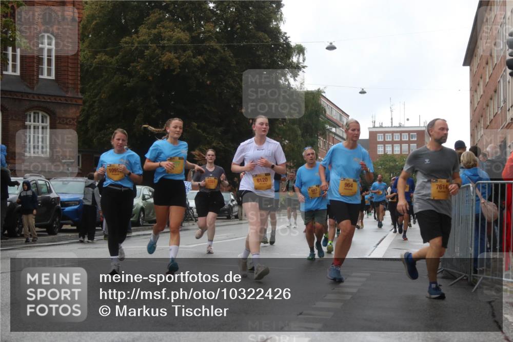 13.09.2026 - Kiel Lauf Markus Tischler http://msf.ph/oto/10322426 13.09.2026 10:57:12 Fleethörn 1091, 8120, 5261, 964, 80, 7614 meine-sportfotos.de