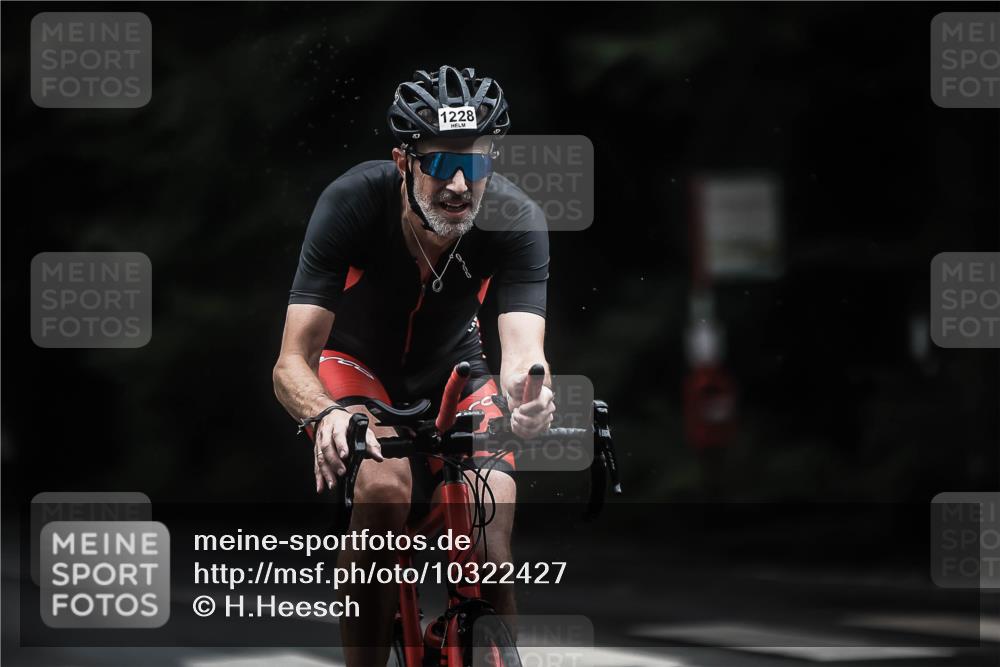 13.09.2026 - Stadtparktriathlon H.Heesch http://msf.ph/oto/10322427 13.09.2026 13:08:18 Radfahren 1228, 1285, 1330, 1412, 1422 meine-sportfotos.de
