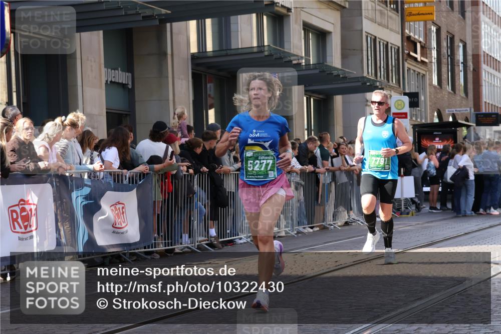 13.09.2026 - 21. swb-Marathon Bremen Strokosch-Dieckow http://msf.ph/oto/10322430 13.09.2026 13:18:36 Ziel 307, 2007, 4120, 4857, 4916, 5277, 5867, 6310, 6787, 7104, 7154, 7163, 7602, 7647, 7686, 7791, 8743, 9327, 9512, 13184, 465, 1146, 1419, 2055, 2324, 2948, 3631, 4413, 4642, 5307, 5460, 5867, 6293, 6294, 6818, 7245, 7491, 7731, 7954, 8404, 8540, 8743, 8872, 9019, 9275, 9327, 9833, 13150 meine-sportfotos.de