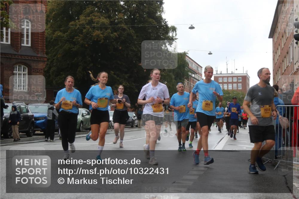 13.09.2026 - Kiel Lauf Markus Tischler http://msf.ph/oto/10322431 13.09.2026 10:57:12 Fleethörn 10916, 3607, 8120, 964, 7614 meine-sportfotos.de