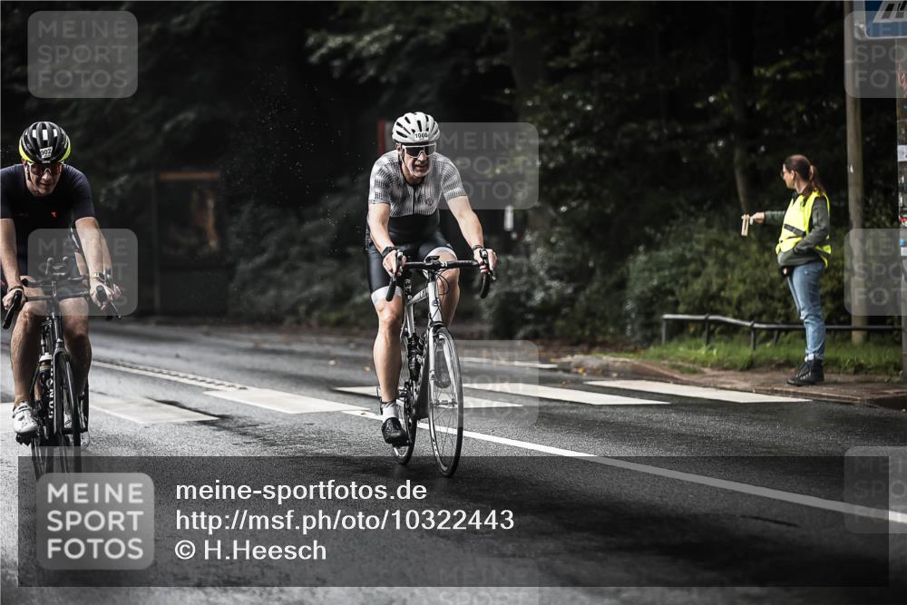 13.09.2026 - Stadtparktriathlon H.Heesch http://msf.ph/oto/10322443 13.09.2026 11:59:32 Radfahren 830, 851, 902, 957, 971, 1035, 1066 meine-sportfotos.de