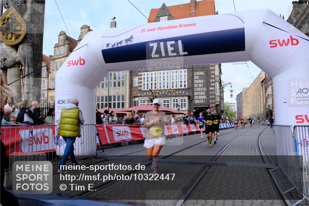 13.09.2026 - 21. swb-Marathon Bremen Tim E. http://msf.ph/oto/10322447 13.09.2026 10:59:21 Ziel 10383, 10415, 10427, 10477, 10668, 10787, 10843, 11034, 11267, 11278, 11602, 11913, 12015, 12118, 12127, 12130, 12131, 12200, 12271, 12297, 12414 meine-sportfotos.de