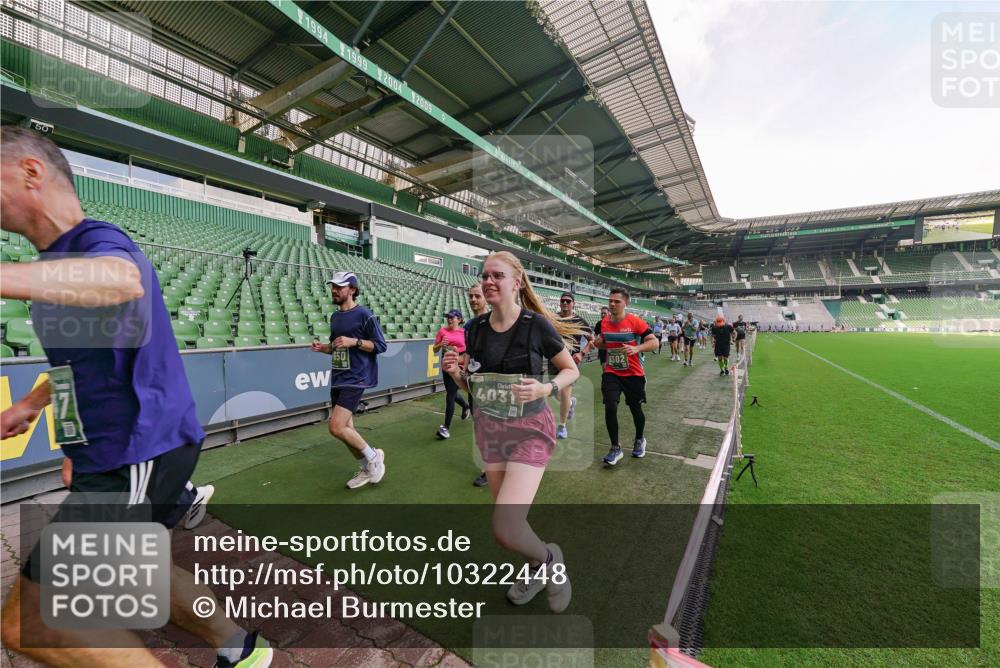 13.09.2026 - 21. swb-Marathon Bremen Michael Burmester http://msf.ph/oto/10322448 13.09.2026 13:23:41 Laufen im Stadion 137, 160, 182, 211, 324, 434, 533, 548, 571, 609, 708, 721, 739, 743, 752, 892, 1157, 1178, 1259, 1273, 1331, 1463, 1471, 1597, 1598, 1657, 1691, 1746, 1788, 1883, 1944, 2095, 2213, 2252, 2286, 2312, 2323, 2433, 2445, 2465, 2475, 2483, 2495, 2503, 2504, 2526, 2571, 2685, 2711, 2768, 2776, 2936, 2968, 3252, 3282, 3288, 3289, 3292, 3312, 3347, 3351, 3364, 3381, 3395, 3423, 3447, 3505, 3530, 3559, 3727, 3770, 3784, 3819, 4020, 4054, 4231, 4406, 4407, 4431, 4466, 4467, 4584 meine-sportfotos.de