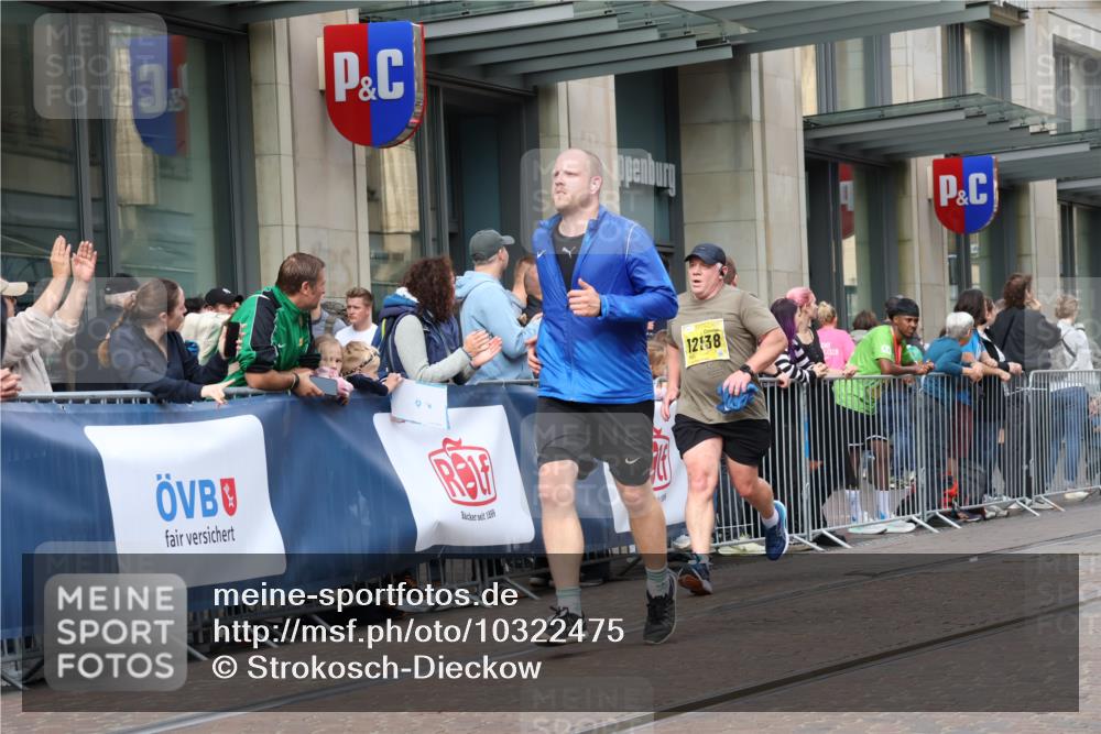 13.09.2026 - 21. swb-Marathon Bremen Strokosch-Dieckow http://msf.ph/oto/10322475 13.09.2026 10:59:35 Ziel 10175, 10236, 10355, 10669, 10691, 10758, 10867, 10928, 10929, 11054, 11056, 11071, 11089, 11158, 11159, 11160, 11194, 11250, 11259, 11419, 11427, 11445, 11453, 11501, 11528, 11637, 11803, 11879, 11904, 12123, 12138, 12238, 12239, 12242, 12243, 12274, 12388, 12480, 10147, 10377, 10492, 10745, 10922, 11086, 11151, 11207, 11500, 11519, 11594, 11873, 12267, 12295, 12481, 12537, 12541 meine-sportfotos.de