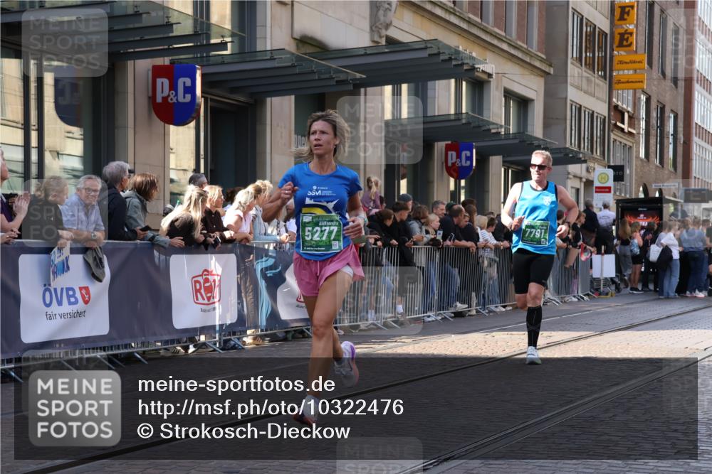 13.09.2026 - 21. swb-Marathon Bremen Strokosch-Dieckow http://msf.ph/oto/10322476 13.09.2026 13:18:37 Ziel 307, 2007, 4120, 4857, 4916, 5277, 6310, 6787, 7104, 7154, 7163, 7602, 7647, 7686, 7791, 9512, 13184, 465, 1146, 1419, 2055, 2324, 2948, 3631, 4413, 4642, 5307, 5460, 5867, 6293, 6294, 6818, 7245, 7491, 7731, 7954, 8404, 8540, 8743, 8872, 9019, 9275, 9327, 9833, 13150 meine-sportfotos.de