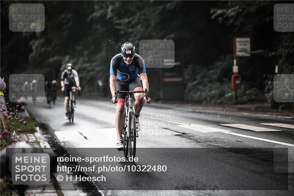 13.09.2026 - Stadtparktriathlon H.Heesch http://msf.ph/oto/10322480 13.09.2026 11:59:36 Radfahren 832, 851, 902, 957, 971, 1035, 1045, 1057, 1066 meine-sportfotos.de