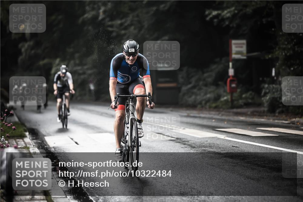 13.09.2026 - Stadtparktriathlon H.Heesch http://msf.ph/oto/10322484 13.09.2026 11:59:36 Radfahren 832, 851, 902, 957, 971, 1035, 1045, 1057, 1066 meine-sportfotos.de