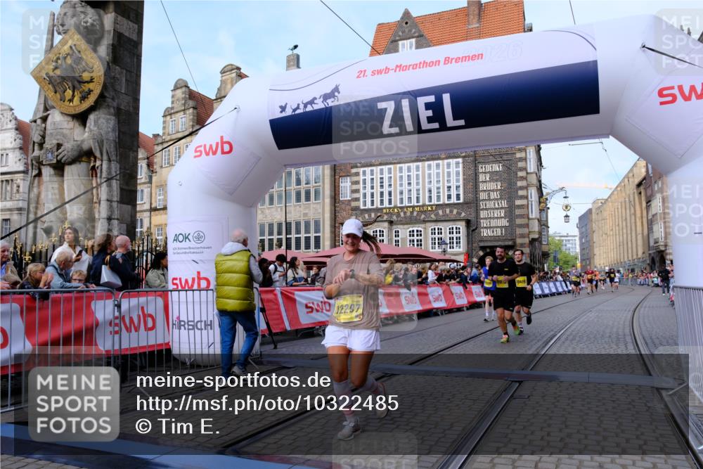 13.09.2026 - 21. swb-Marathon Bremen Tim E. http://msf.ph/oto/10322485 13.09.2026 10:59:21 Ziel 10383, 10415, 10427, 10477, 10668, 10787, 10843, 11034, 11267, 11278, 11602, 11913, 12015, 12118, 12127, 12130, 12131, 12200, 12271, 12297, 12414 meine-sportfotos.de