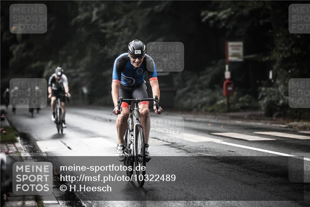 13.09.2026 - Stadtparktriathlon H.Heesch http://msf.ph/oto/10322489 13.09.2026 11:59:36 Radfahren 832, 851, 902, 957, 971, 1035, 1045, 1057, 1066 meine-sportfotos.de