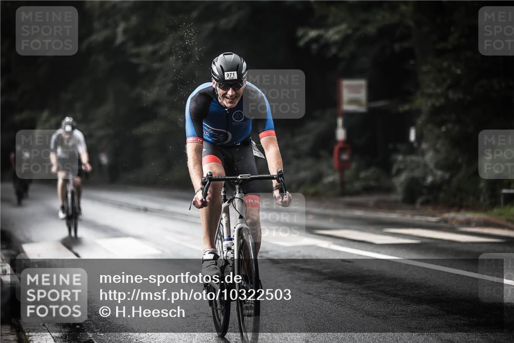 13.09.2026 - Stadtparktriathlon H.Heesch http://msf.ph/oto/10322503 13.09.2026 11:59:36 Radfahren 832, 851, 902, 957, 971, 1035, 1045, 1057, 1066 meine-sportfotos.de