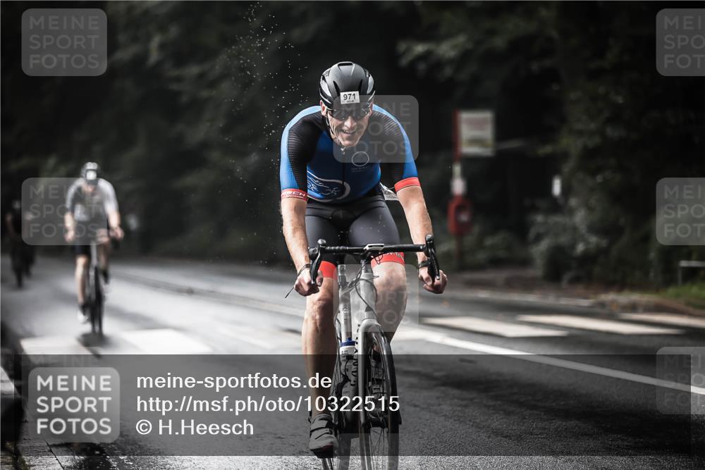 13.09.2026 - Stadtparktriathlon H.Heesch http://msf.ph/oto/10322515 13.09.2026 11:59:36 Radfahren 832, 851, 902, 957, 971, 1035, 1045, 1057, 1066 meine-sportfotos.de