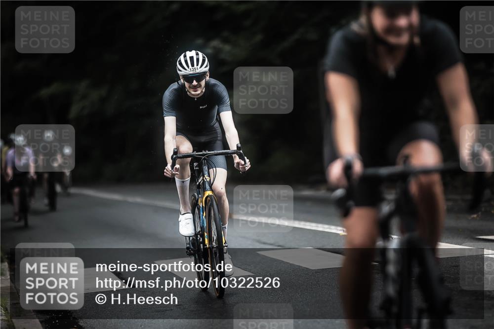 13.09.2026 - Stadtparktriathlon H.Heesch http://msf.ph/oto/10322526 13.09.2026 13:08:32 Radfahren 1212, 1237, 1274, 1294, 1351, 1358, 1376 meine-sportfotos.de