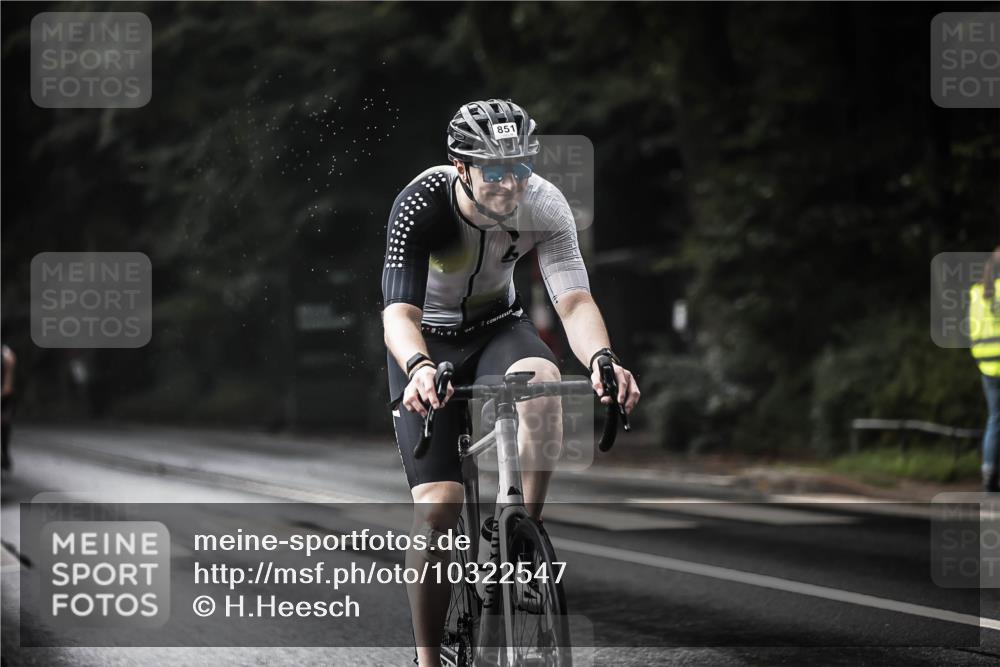 13.09.2026 - Stadtparktriathlon H.Heesch http://msf.ph/oto/10322547 13.09.2026 11:59:38 Radfahren 832, 851, 902, 957, 971, 1045, 1057, 1066 meine-sportfotos.de