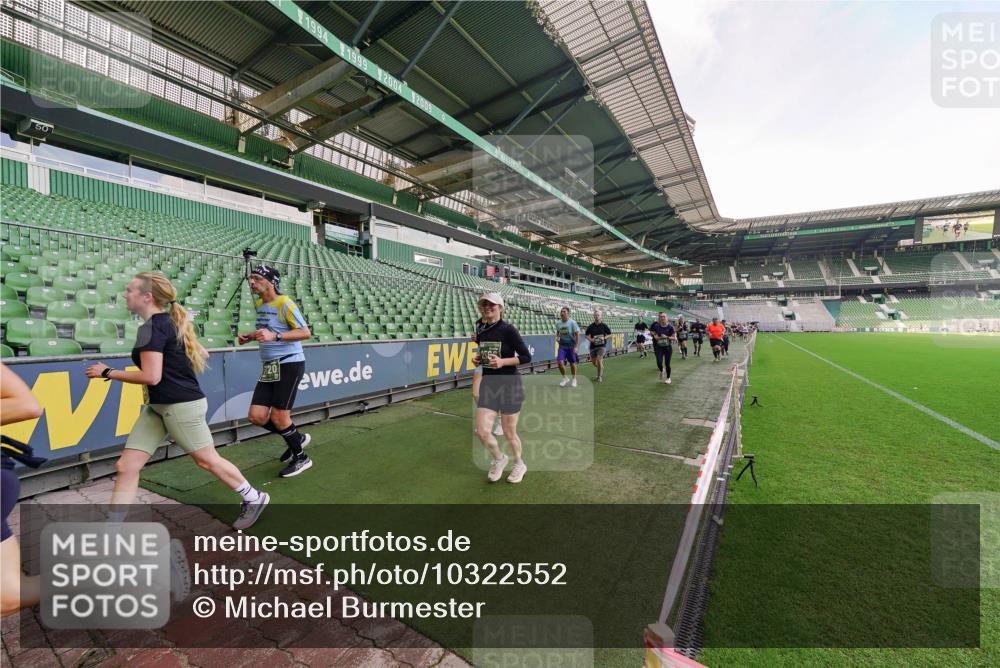 13.09.2026 - 21. swb-Marathon Bremen Michael Burmester http://msf.ph/oto/10322552 13.09.2026 13:23:50 Laufen im Stadion 137, 160, 182, 211, 324, 434, 533, 548, 571, 609, 708, 721, 723, 739, 743, 752, 892, 1157, 1178, 1259, 1273, 1331, 1463, 1471, 1597, 1598, 1691, 1746, 1788, 1883, 1944, 2095, 2211, 2213, 2252, 2286, 2312, 2323, 2433, 2445, 2465, 2475, 2483, 2495, 2497, 2503, 2504, 2526, 2571, 2768, 2776, 2936, 2968, 3252, 3282, 3288, 3289, 3292, 3298, 3312, 3347, 3364, 3381, 3395, 3423, 3447, 3505, 3530, 3559, 3727, 3770, 3819, 4020, 4054, 4231, 4406, 4407, 4431, 4466, 4467, 4584 meine-sportfotos.de