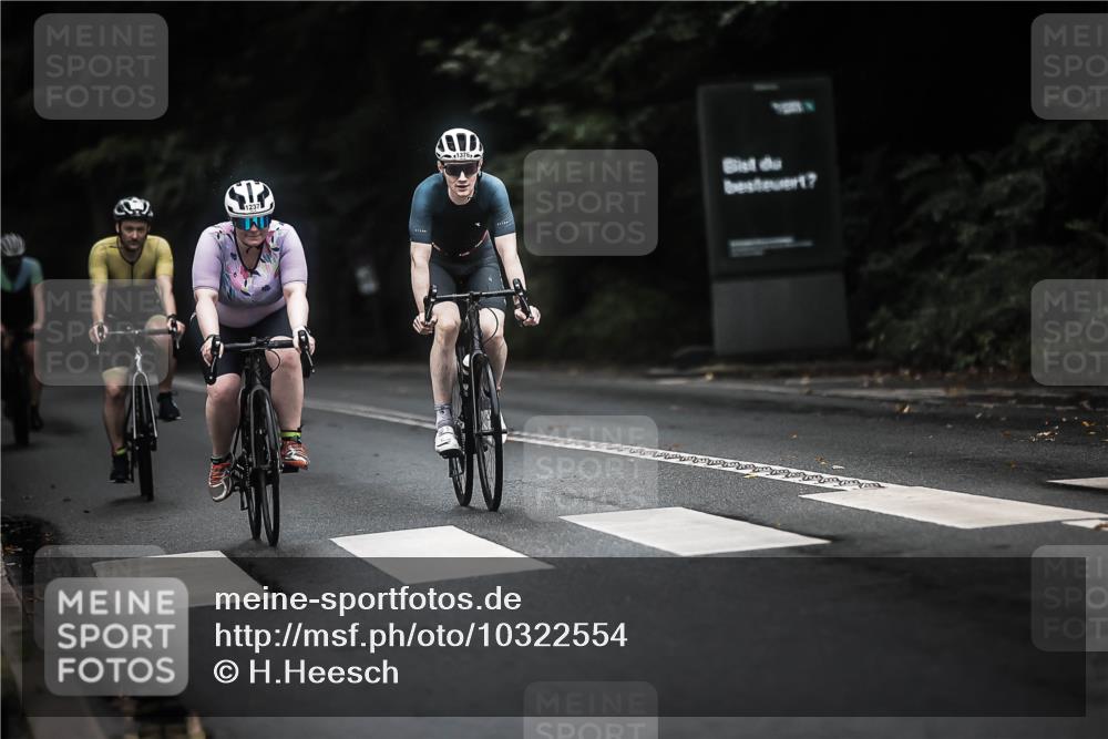13.09.2026 - Stadtparktriathlon H.Heesch http://msf.ph/oto/10322554 13.09.2026 13:08:35 Radfahren 1212, 1214, 1237, 1239, 1274, 1294, 1351, 1358, 1376 meine-sportfotos.de