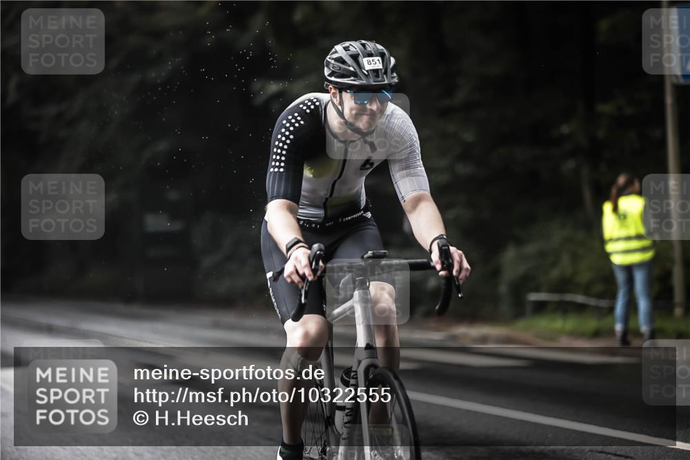 13.09.2026 - Stadtparktriathlon H.Heesch http://msf.ph/oto/10322555 13.09.2026 11:59:38 Radfahren 832, 851, 902, 957, 971, 1045, 1057, 1066 meine-sportfotos.de
