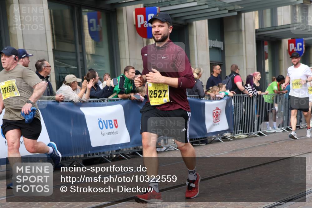 13.09.2026 - 21. swb-Marathon Bremen Strokosch-Dieckow http://msf.ph/oto/10322559 13.09.2026 10:59:37 Ziel 10175, 10236, 10355, 10669, 10691, 10758, 10867, 10928, 10929, 11054, 11056, 11071, 11089, 11158, 11159, 11160, 11194, 11250, 11259, 11419, 11427, 11445, 11453, 11501, 11524, 11525, 11528, 11637, 11803, 11879, 11904, 11907, 12123, 12138, 12238, 12239, 12242, 12243, 12274, 12388, 12480, 10147, 10377, 10492, 10745, 10922, 11151, 11207, 11500, 11519, 11594, 11873, 12267, 12295, 12481, 12537 meine-sportfotos.de