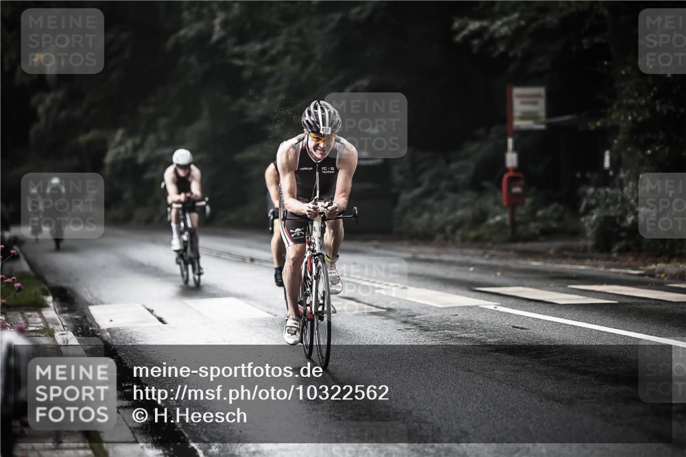 13.09.2026 - Stadtparktriathlon H.Heesch http://msf.ph/oto/10322562 13.09.2026 11:59:40 Radfahren 832, 851, 971, 1045, 1055, 1057 meine-sportfotos.de