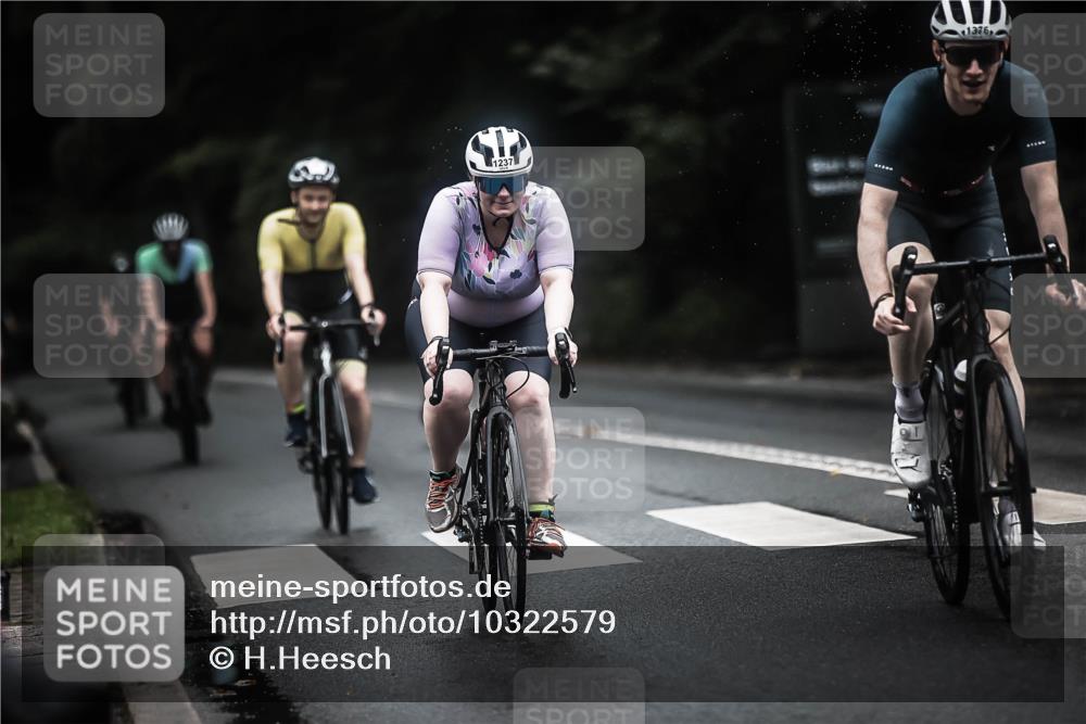 13.09.2026 - Stadtparktriathlon H.Heesch http://msf.ph/oto/10322579 13.09.2026 13:08:36 Radfahren 1212, 1214, 1237, 1239, 1274, 1294, 1351, 1358, 1376 meine-sportfotos.de