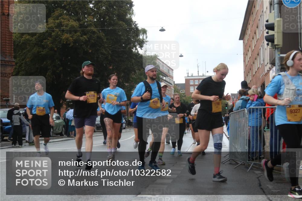 13.09.2026 - Kiel Lauf Markus Tischler http://msf.ph/oto/10322582 13.09.2026 10:57:47 Fleethörn 10420, 4706, 4261, 6431, 1795, 9327 meine-sportfotos.de