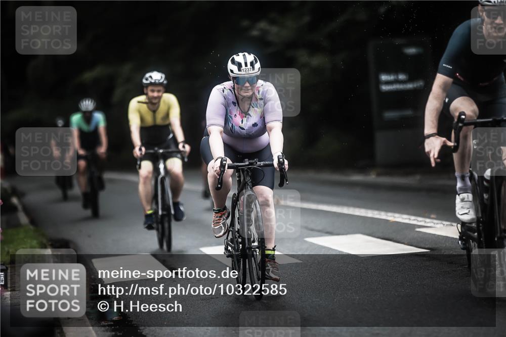 13.09.2026 - Stadtparktriathlon H.Heesch http://msf.ph/oto/10322585 13.09.2026 13:08:36 Radfahren 1212, 1214, 1237, 1239, 1274, 1294, 1351, 1358, 1376 meine-sportfotos.de