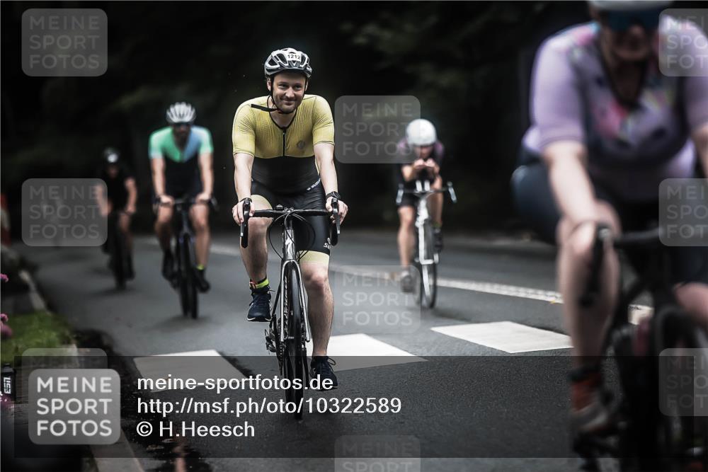 13.09.2026 - Stadtparktriathlon H.Heesch http://msf.ph/oto/10322589 13.09.2026 13:08:37 Radfahren 1212, 1214, 1237, 1239, 1274, 1294, 1351, 1358, 1376 meine-sportfotos.de