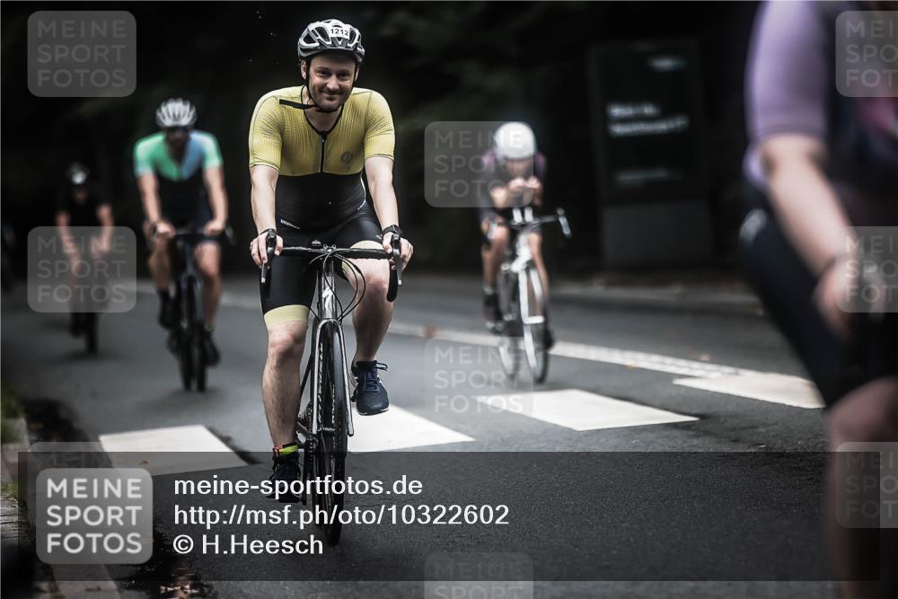 13.09.2026 - Stadtparktriathlon H.Heesch http://msf.ph/oto/10322602 13.09.2026 13:08:37 Radfahren 1212, 1214, 1237, 1239, 1274, 1294, 1351, 1358, 1376 meine-sportfotos.de