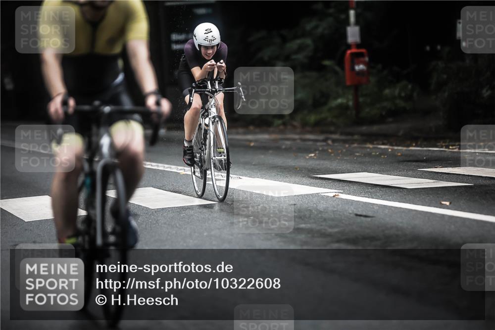13.09.2026 - Stadtparktriathlon H.Heesch http://msf.ph/oto/10322608 13.09.2026 13:08:38 Radfahren 1212, 1214, 1237, 1239, 1294, 1351, 1376 meine-sportfotos.de