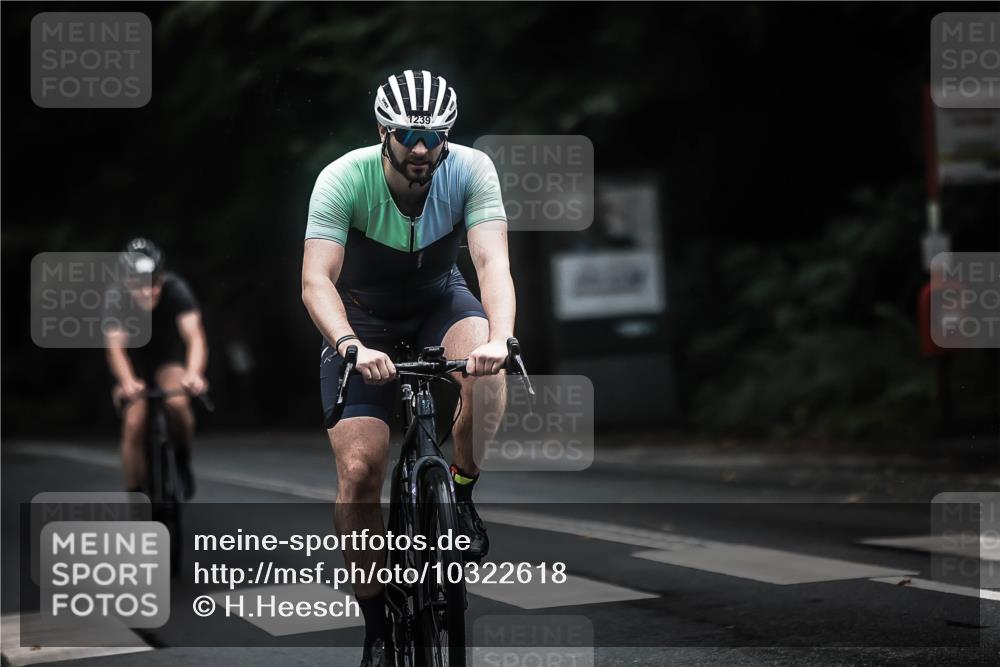 13.09.2026 - Stadtparktriathlon H.Heesch http://msf.ph/oto/10322618 13.09.2026 13:08:39 Radfahren 1212, 1214, 1237, 1239, 1294, 1376 meine-sportfotos.de