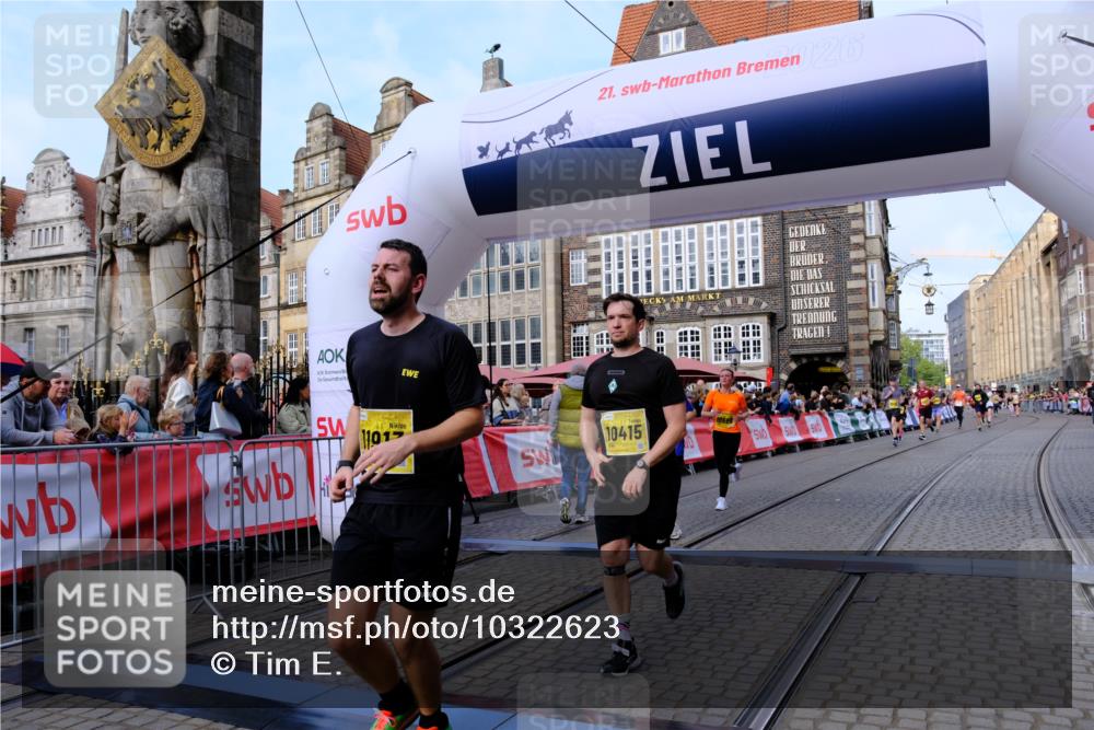 13.09.2026 - 21. swb-Marathon Bremen Tim E. http://msf.ph/oto/10322623 13.09.2026 10:59:24 Ziel 10383, 10415, 10427, 10477, 10668, 10787, 10843, 11034, 11086, 11125, 11267, 11278, 11301, 11302, 11602, 11913, 12015, 12118, 12127, 12131, 12200, 12271, 12297, 12541 meine-sportfotos.de
