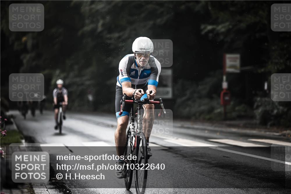 13.09.2026 - Stadtparktriathlon H.Heesch http://msf.ph/oto/10322640 13.09.2026 11:59:46 Radfahren 805, 832, 986, 1026, 1045, 1055, 1057 meine-sportfotos.de