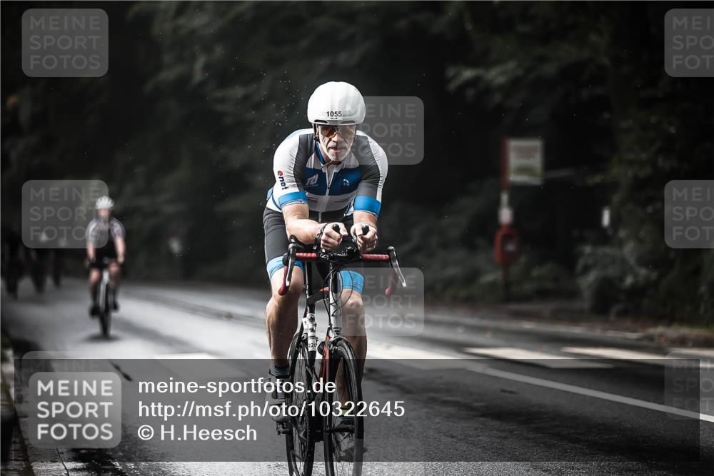 13.09.2026 - Stadtparktriathlon H.Heesch http://msf.ph/oto/10322645 13.09.2026 11:59:46 Radfahren 805, 832, 986, 1026, 1045, 1055, 1057 meine-sportfotos.de