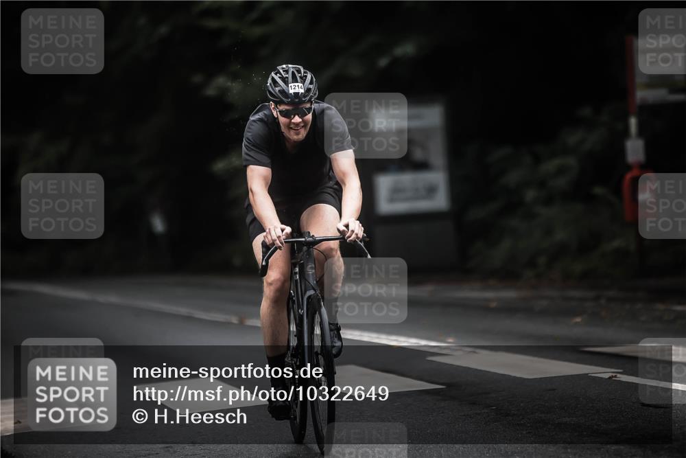13.09.2026 - Stadtparktriathlon H.Heesch http://msf.ph/oto/10322649 13.09.2026 13:08:41 Radfahren 1212, 1214, 1237, 1239, 1294, 1376 meine-sportfotos.de